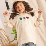 هودي قطن صيفي للبنات الصغيرات: 3 أنماط لامعة