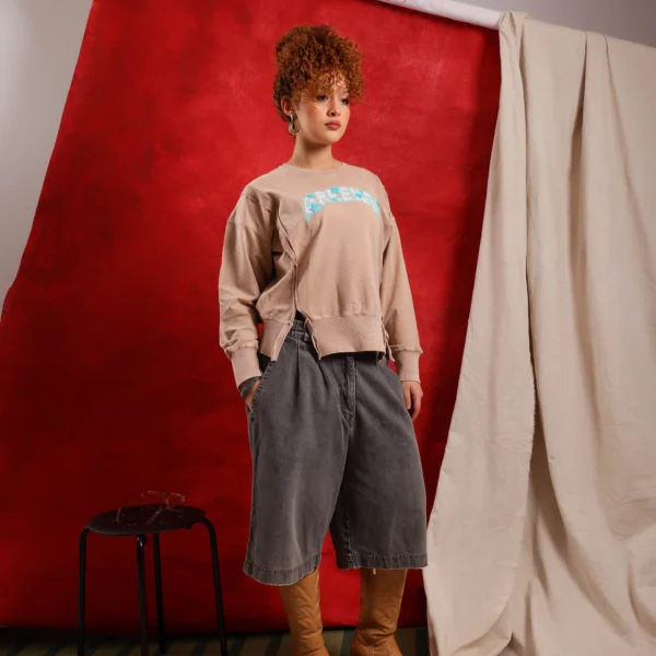 Girls Summer Cotton Graphic Crewneck in Black Beige and Pink with arched text design